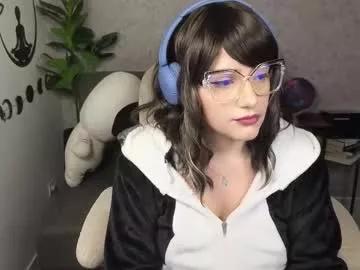 moonwoman_ from Chaturbate