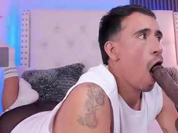 Freechat mr_aronnn on Chaturbate