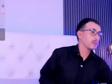 Freechat mr_aronnn on Chaturbate