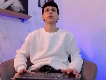 Mykelcano from Chaturbate
