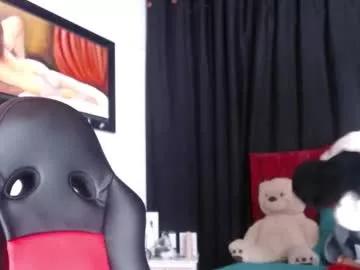 myomi_nix from Chaturbate