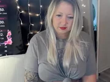 natalieraybae from Chaturbate