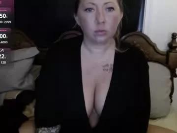 natalieraybae from Chaturbate