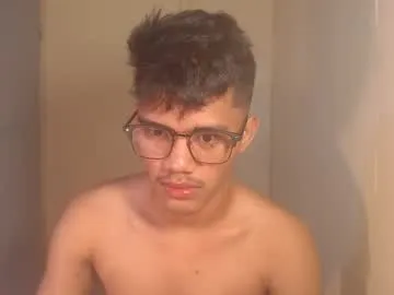 Freechat naughtyjosh_ on Chaturbate