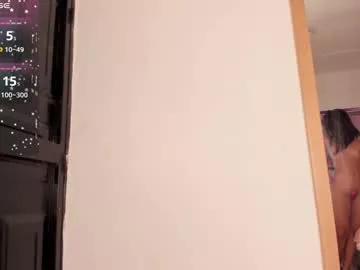 naya_mills from Chaturbate