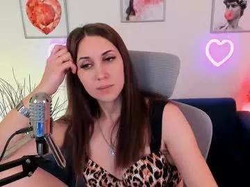 nelliemccaffrey from Chaturbate