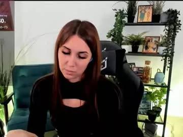 nelliemccaffrey from Chaturbate