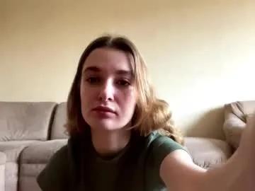 nidarobichau from Chaturbate is Freechat