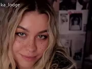 nika_lodge_official from Chaturbate is Freechat