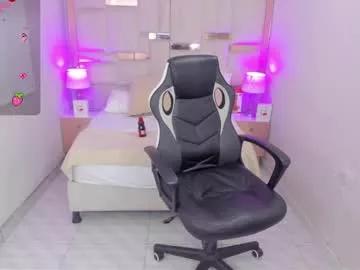 nikibryce_ from Chaturbate