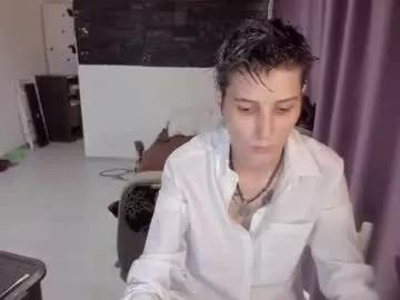 nikistarq from Chaturbate