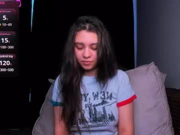 nikki_bloomz from Chaturbate