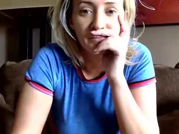 Nikki_cums from Chaturbate