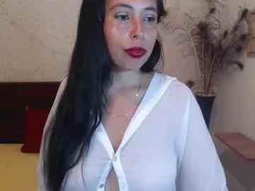 nikkiemilky from Chaturbate