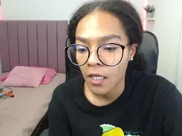 nina_lovee_ from Chaturbate