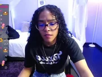 nina_lovee_ from Chaturbate