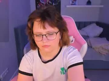 nina_lunaa from Chaturbate is Freechat