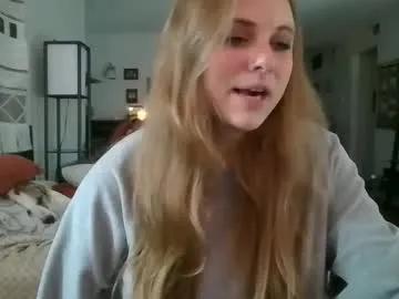 Ninabeanzz from Chaturbate