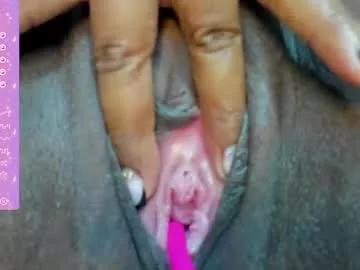 ninagrey03 from Chaturbate