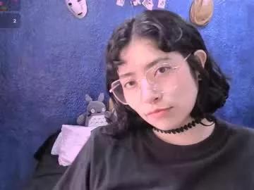 ninayellow from Chaturbate