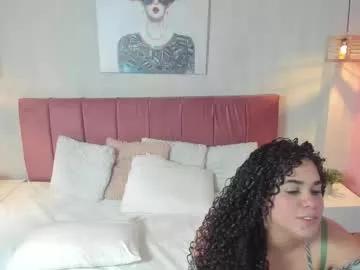 ninna_curly from Chaturbate