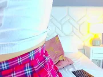 ninnaclark from Chaturbate
