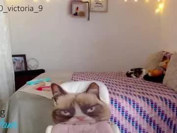 ninnarousse from Chaturbate