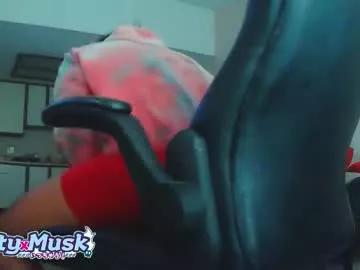 nuttyxmusk from Chaturbate