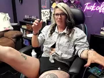 oddywithabody from Chaturbate