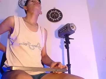 officialdominic from Chaturbate is Freechat