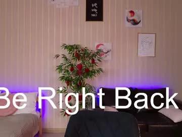 okii_vibes from Chaturbate
