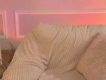 oliilali from Chaturbate