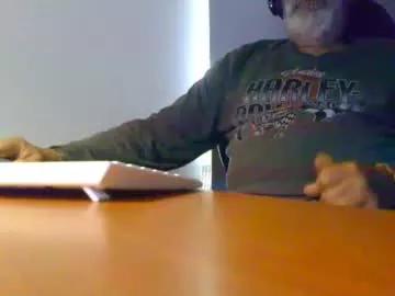 ozzyrickster from Chaturbate