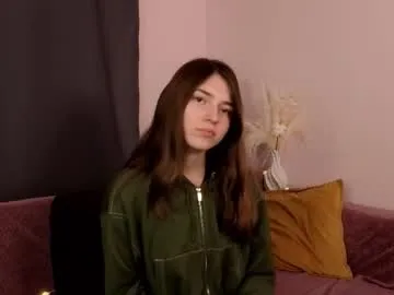 pamilarakestraw — hello cb  im daniella ^^ goal : take off my socks and tease with my feet    #shy #brunette #feet #young #tongue [255 tokens remaining]