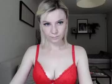 paradisealina from Chaturbate