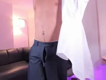 Freechat peter_chase on Chaturbate