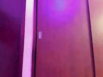 petitee_lunna from Chaturbate is Freechat