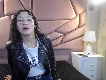 pettymoon from Chaturbate is Freechat