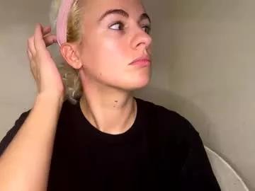 Prettybabypetite from Chaturbate