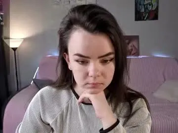 Freechat prettyyy_kitty on Chaturbate