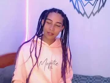 pupi_wolf from Chaturbate
