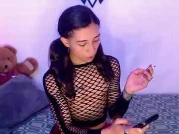 pupi_wolf from Chaturbate