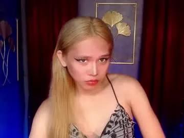 queena10 from Chaturbate