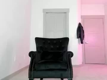 Queenb2626 from Chaturbate