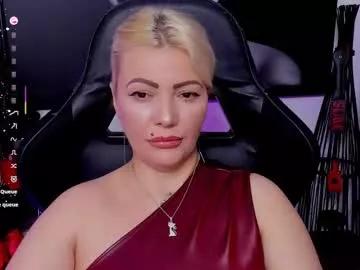 queencatsnow from Chaturbate is Freechat