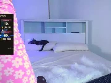 queendom_ing from Chaturbate