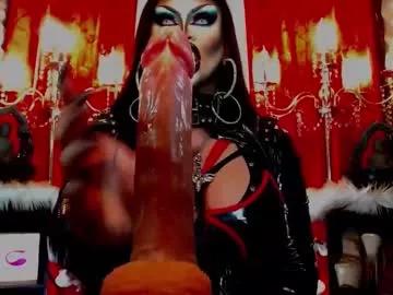 queendomcum6 from Chaturbate