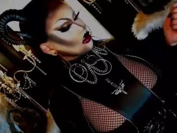 queendomcum6 from Chaturbate