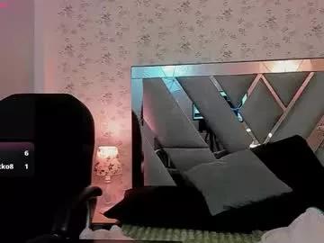 queenjenn__ from Chaturbate