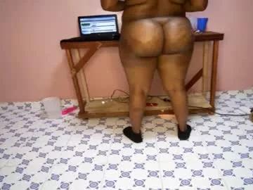 queenkiah from Chaturbate